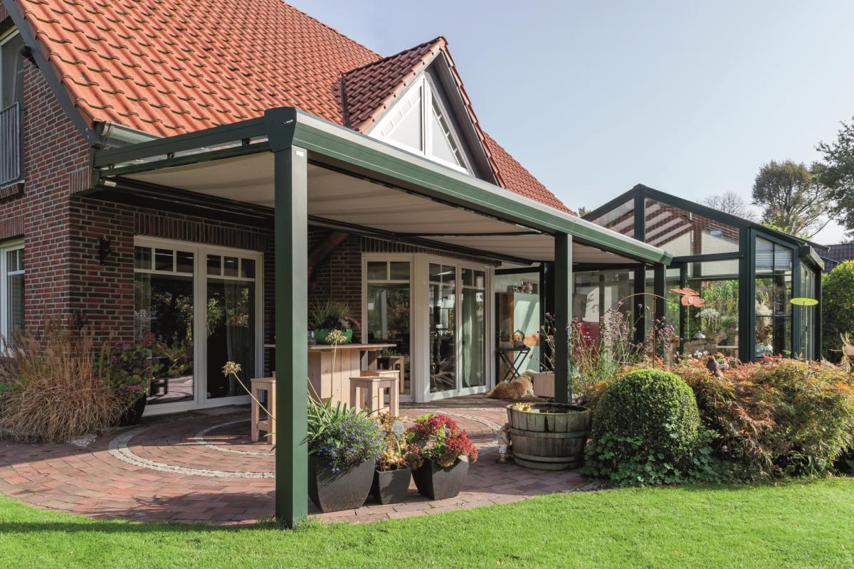 Zelená pergola se stíněním zimních zahrad